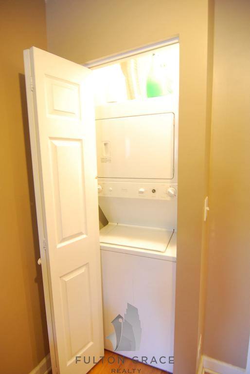 Apartment for rent at 900 W Fullerton Ave #5I, Chicago, IL 60614