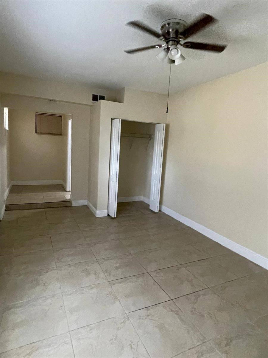 House for rent at 290 SW 9th St, Dania, FL 33004