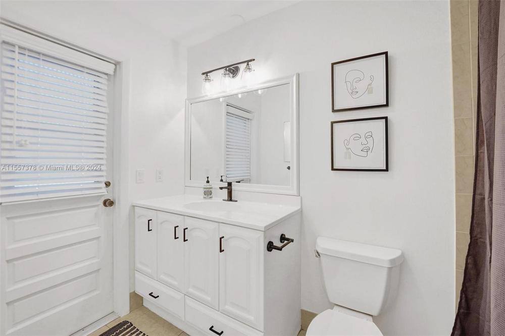 House for rent at 21332 NE 18th Place, Miami, FL 33179