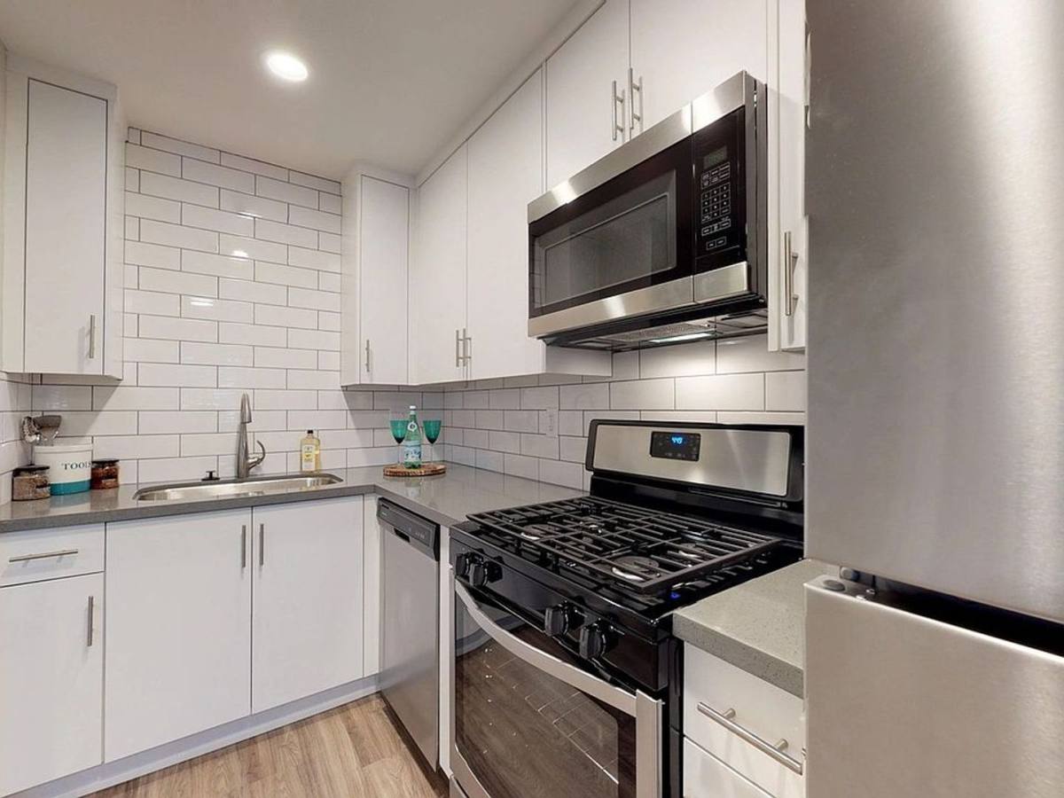 Apartment for rent at 303 W Clemmens Lane, Fallbrook, CA 92028