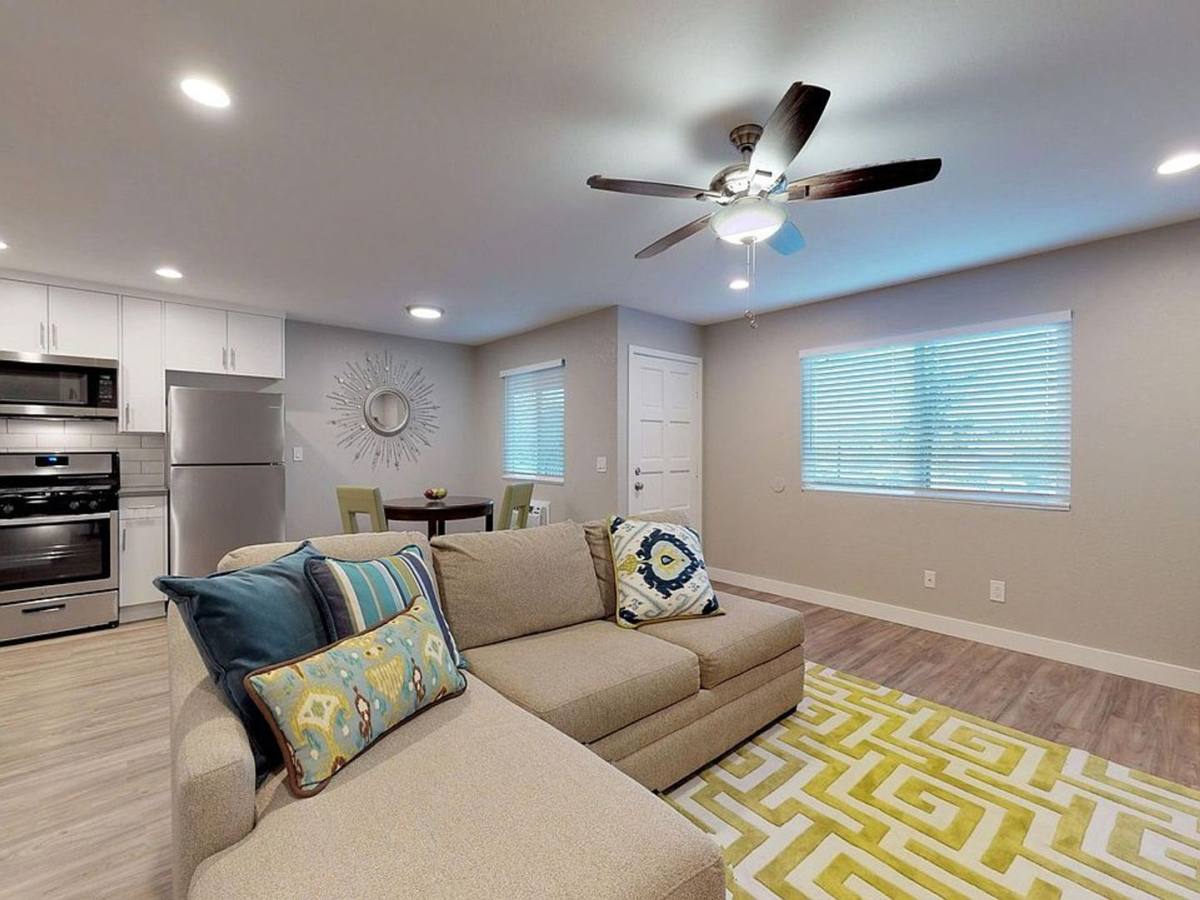 Apartment for rent at 303 W Clemmens Lane, Fallbrook, CA 92028