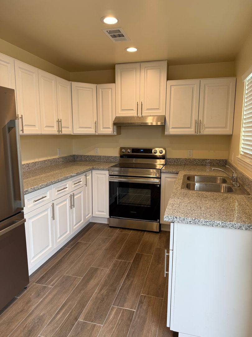 Apartment for rent at 1118 2nd St, Fairfield, CA 94533