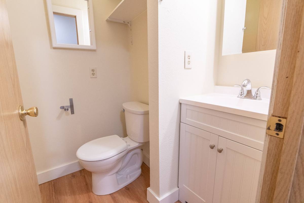 Apartment for rent at 6020 NE Glisan, Portland, OR 97213