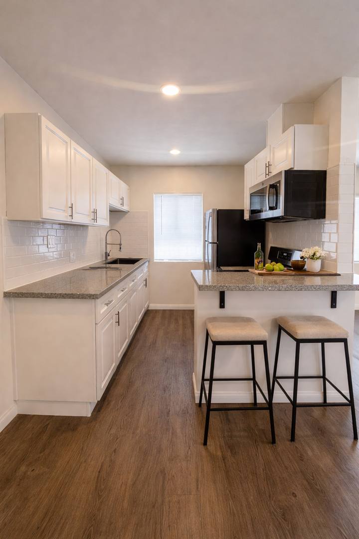 Apartment for rent at 514 S Flower St, Santa Ana, CA 92703
