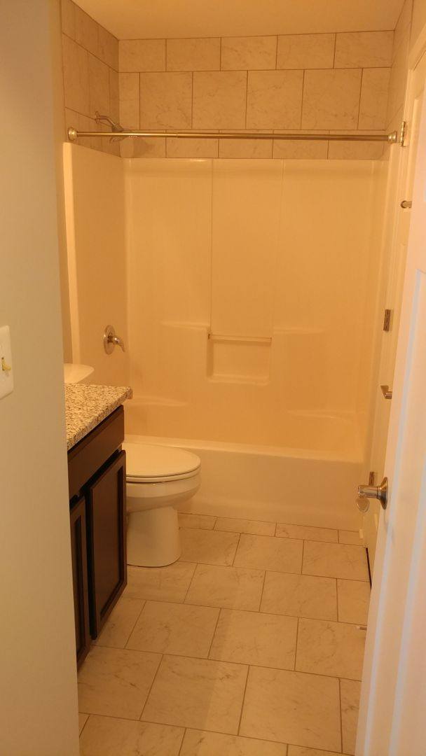 Apartment for rent at 916 Regent Dr, Dekalb, IL 60115