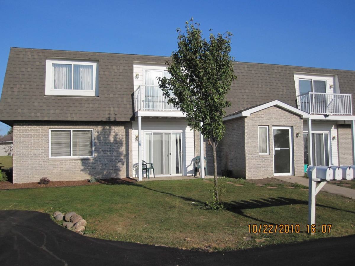 Apartment for rent at 328 Sweet Rd, Darien, WI 53114