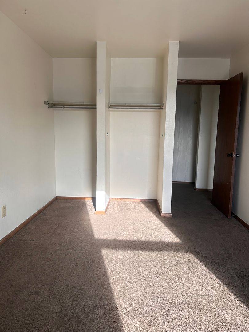 Apartment for rent at 910 Richard Dr, Eau Claire, WI 54701