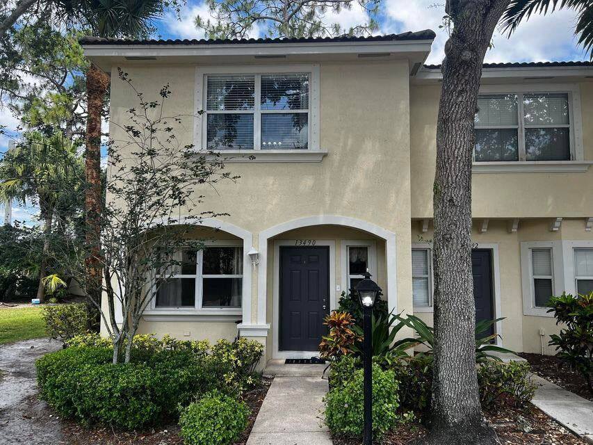 Townhouse for rent at 13490 Old Englishtown Rd, Wellington, FL 33414