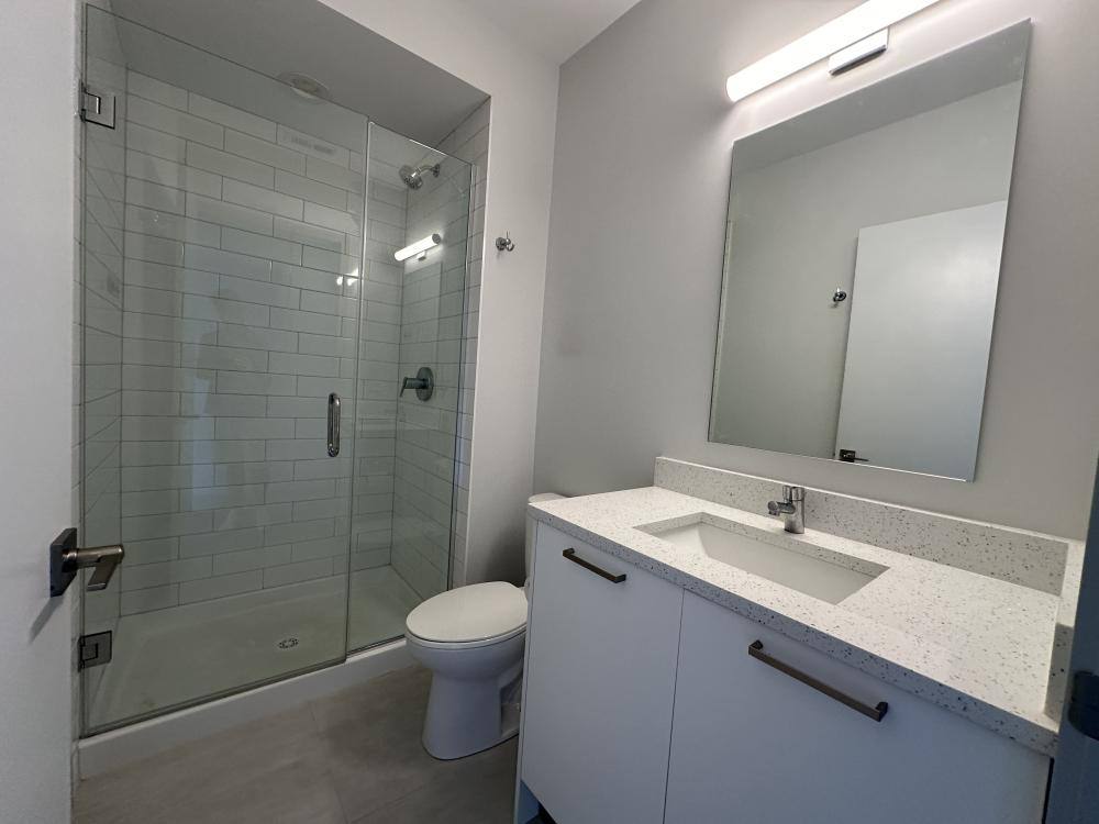 Apartment for rent at 6355 N Glenwood Ave #4N, Chicago, IL 60626