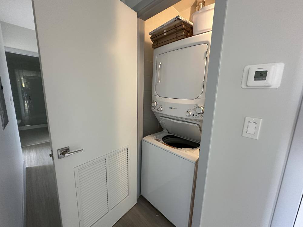 Apartment for rent at 6355 N Glenwood Ave #4N, Chicago, IL 60626