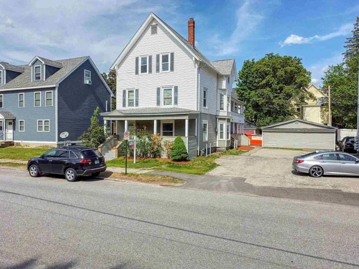 Townhouse for rent at 715 Union St, Manchester, NH 03104