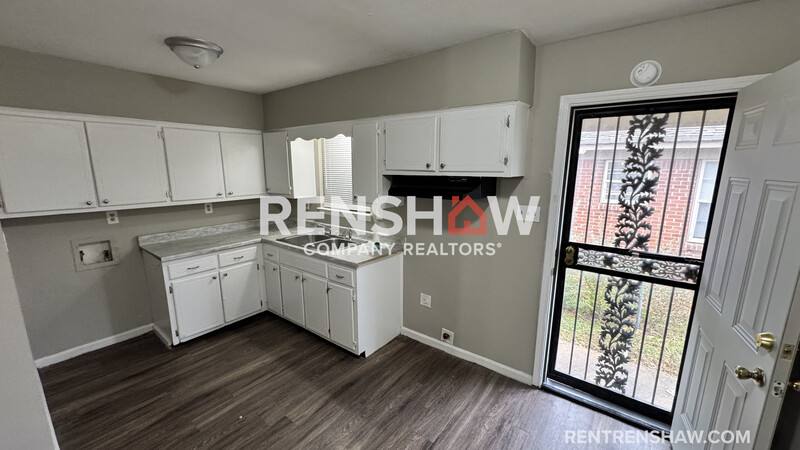 House for rent at 3556 Arnold Rd, Memphis, TN 38118