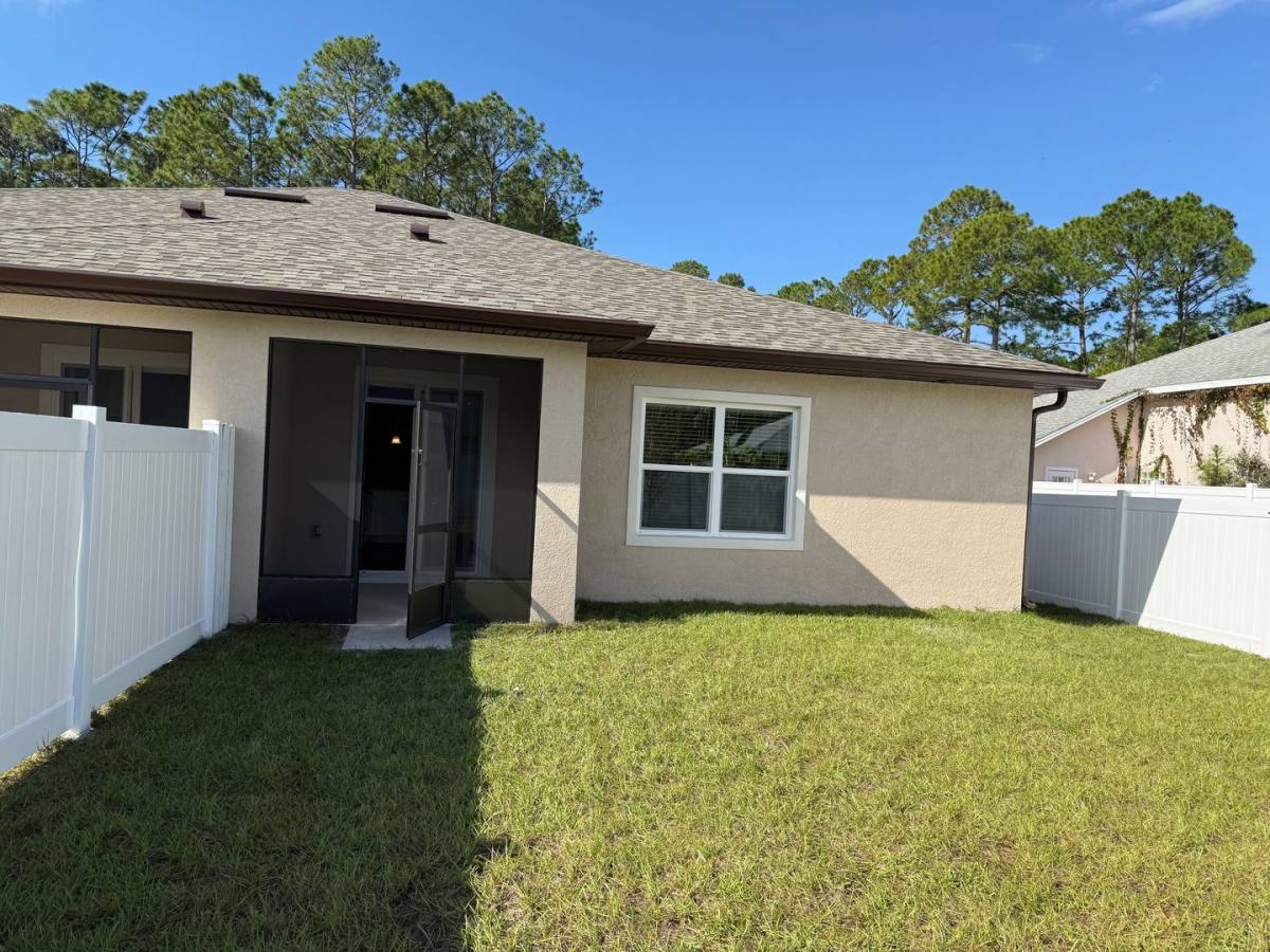 Townhouse for rent at 9 Ullemay Court, Palm Coast, FL 32164
