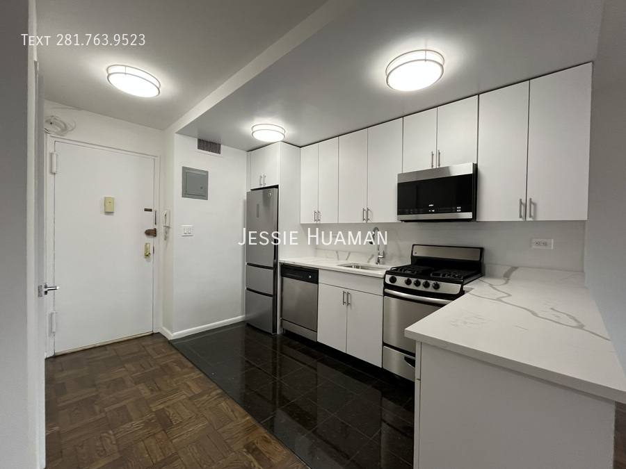 Condo for rent at 165 E 35th St #11, New York, NY 10016