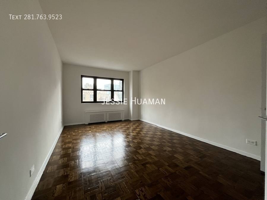 Condo for rent at 165 E 35th St #11, New York, NY 10016