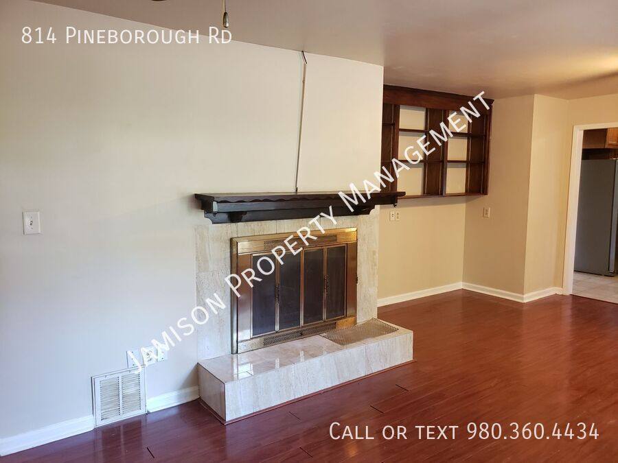 House for rent at 814 Pineborough Rd, Charlotte, NC 28212