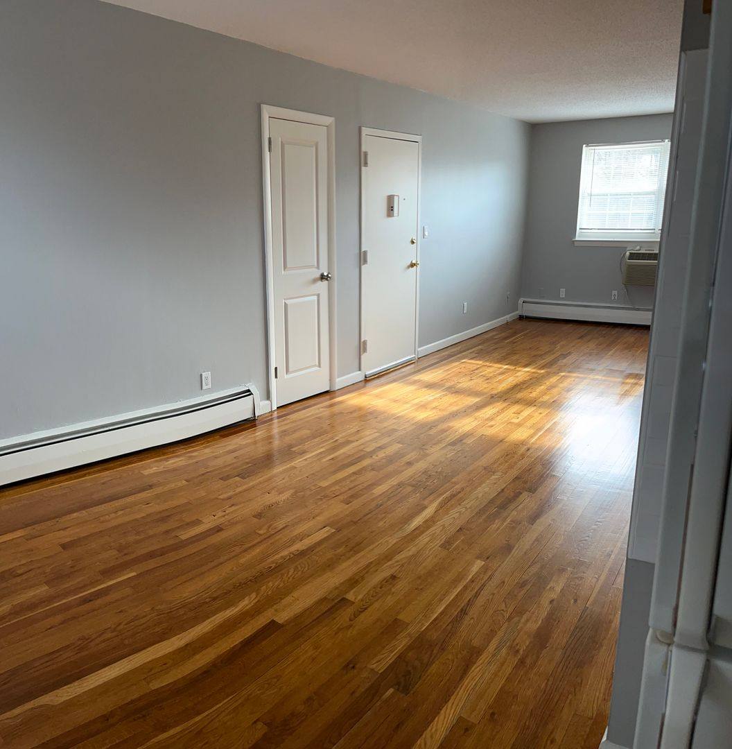 1570 Willard Ave, Newington, CT 06111 - Apartment For Rent - Image 4