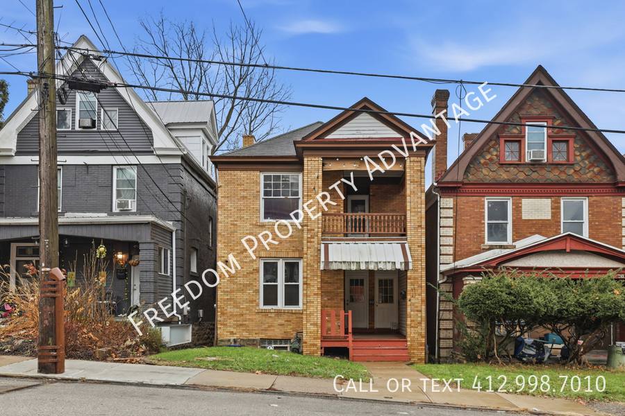 Apartment for rent at 412 Edgemont St #1, Pittsburgh, PA 15211