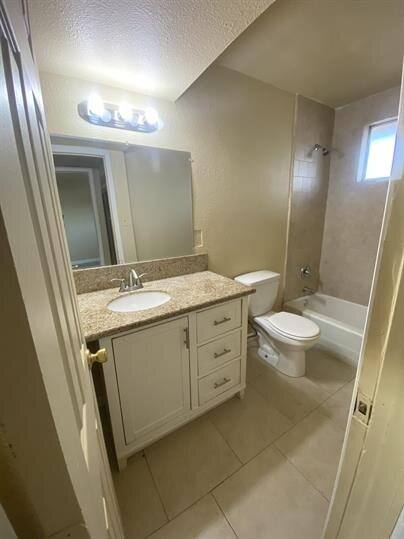 Apartment for rent at 1700 Lincoln St #3, Bakersfield, CA 93305