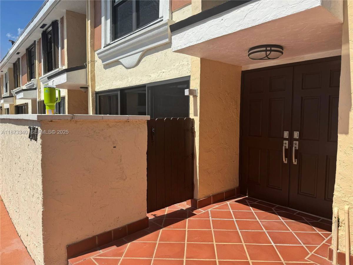 Townhouse for rent at 2777 NE 165th Terrace #23, North Miami Beach, FL 33160
