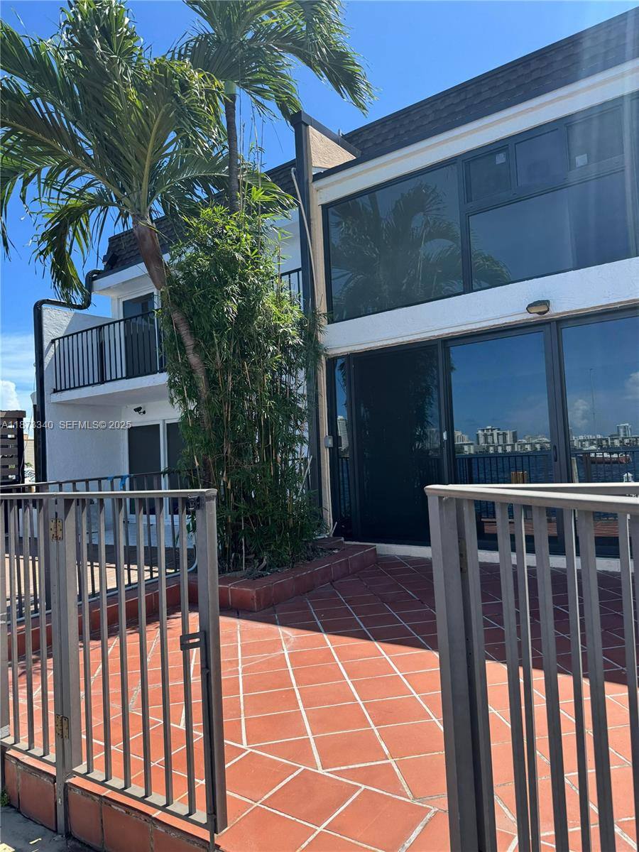 Townhouse for rent at 2777 NE 165th Terrace #23, North Miami Beach, FL 33160