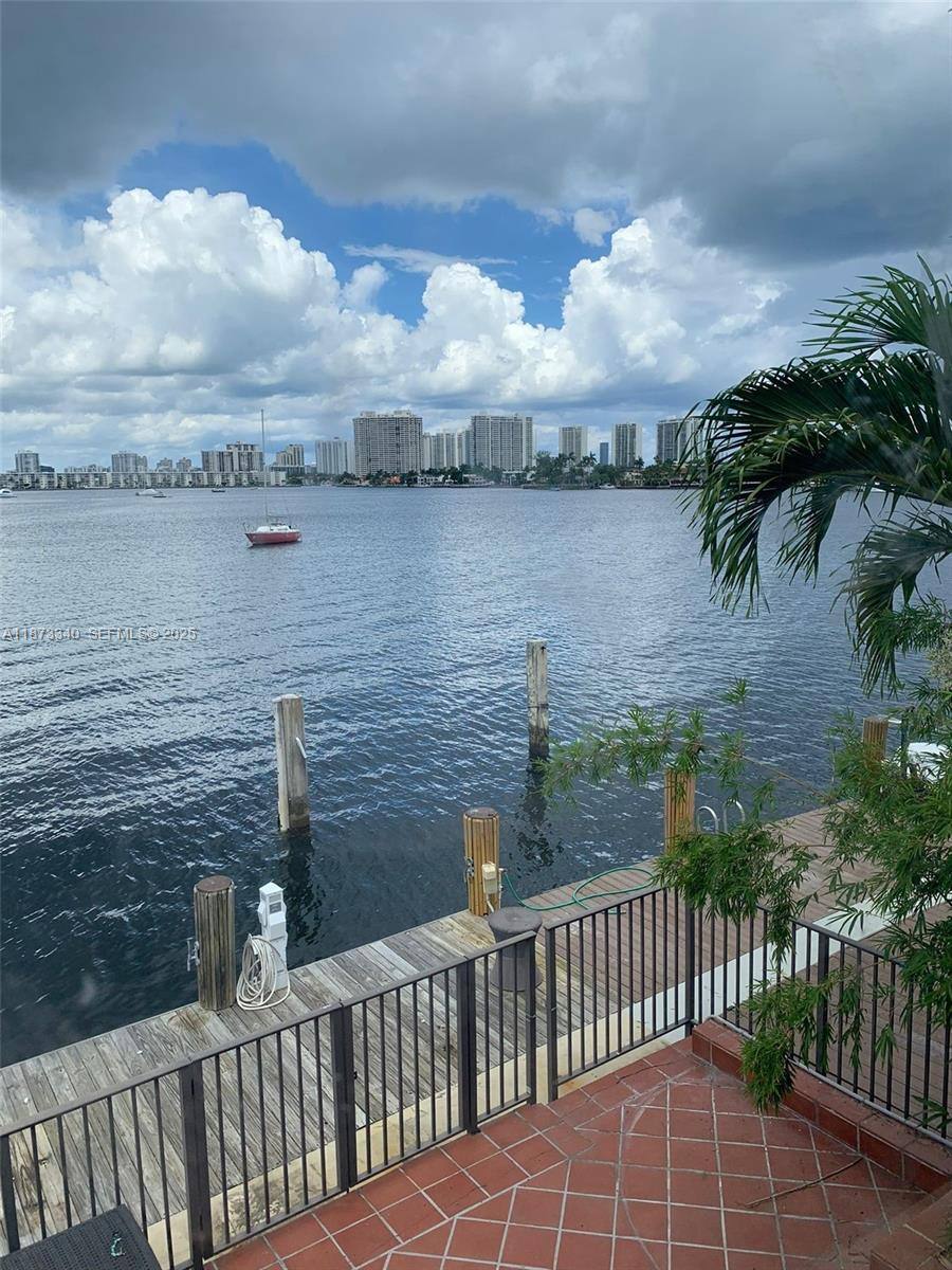 Townhouse for rent at 2777 NE 165th Terrace #23, North Miami Beach, FL 33160