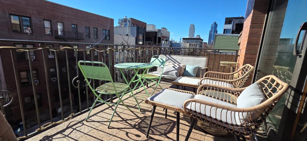 Apartment for rent at 191 Huron St #4A, Brooklyn, NY 11222