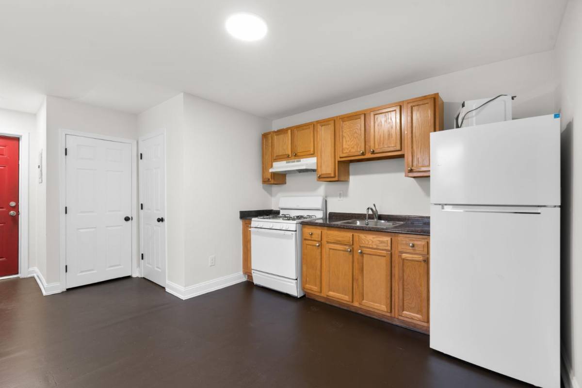 Apartment for rent at 16 S Conkling St #2, Baltimore, MD 21224