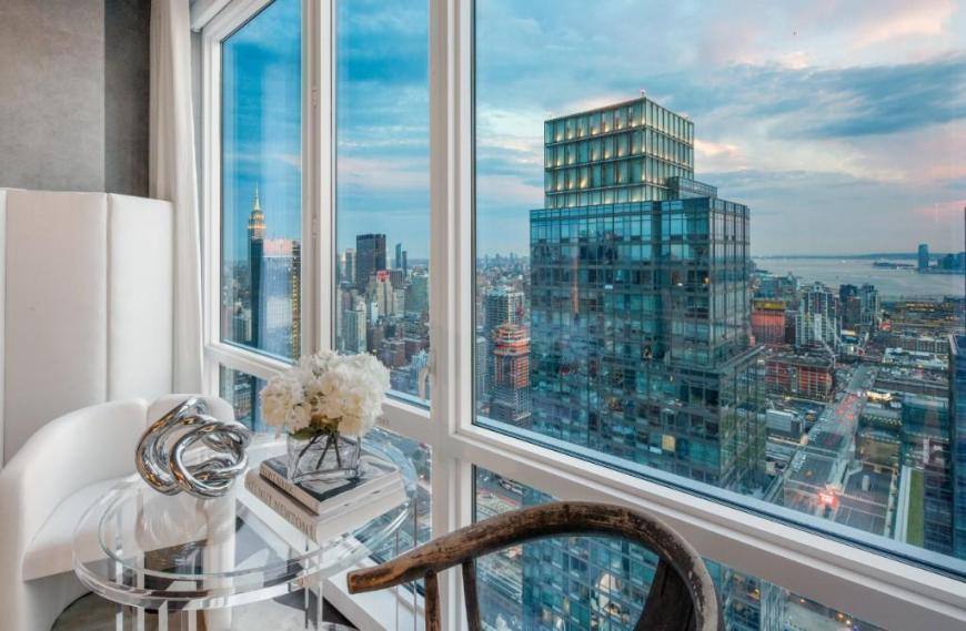 Apartment for rent at 635 W 42nd St #40M, New York, NY 10036