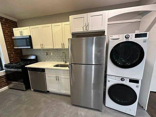 Apartment for rent at 3520 Dekalb Ave #5E, Bronx, NY 10467