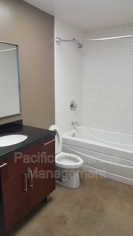Apartment for rent at 411 W 5th St, Los Angeles, CA 90013