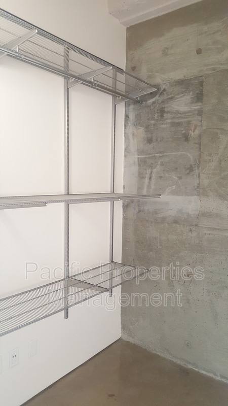 Apartment for rent at 411 W 5th St, Los Angeles, CA 90013