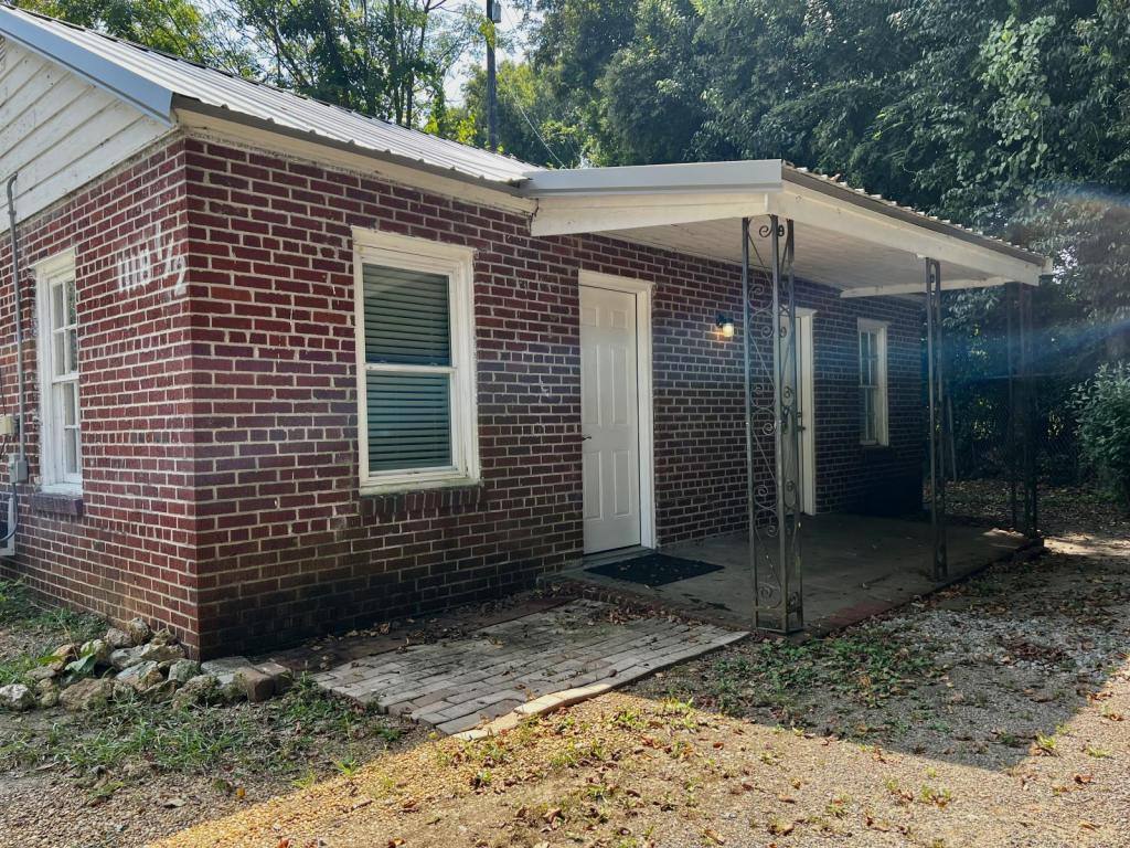 Apartment for rent at 1118 1 2 E 2nd Ave, Rome, GA 30161