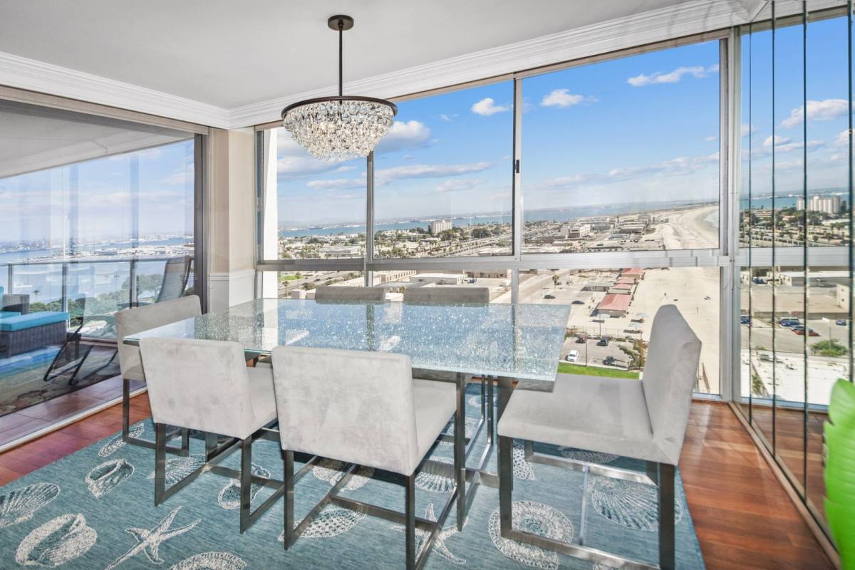 Apartment for rent at 1830 Avenida Del Mundo, Coronado, CA 92118