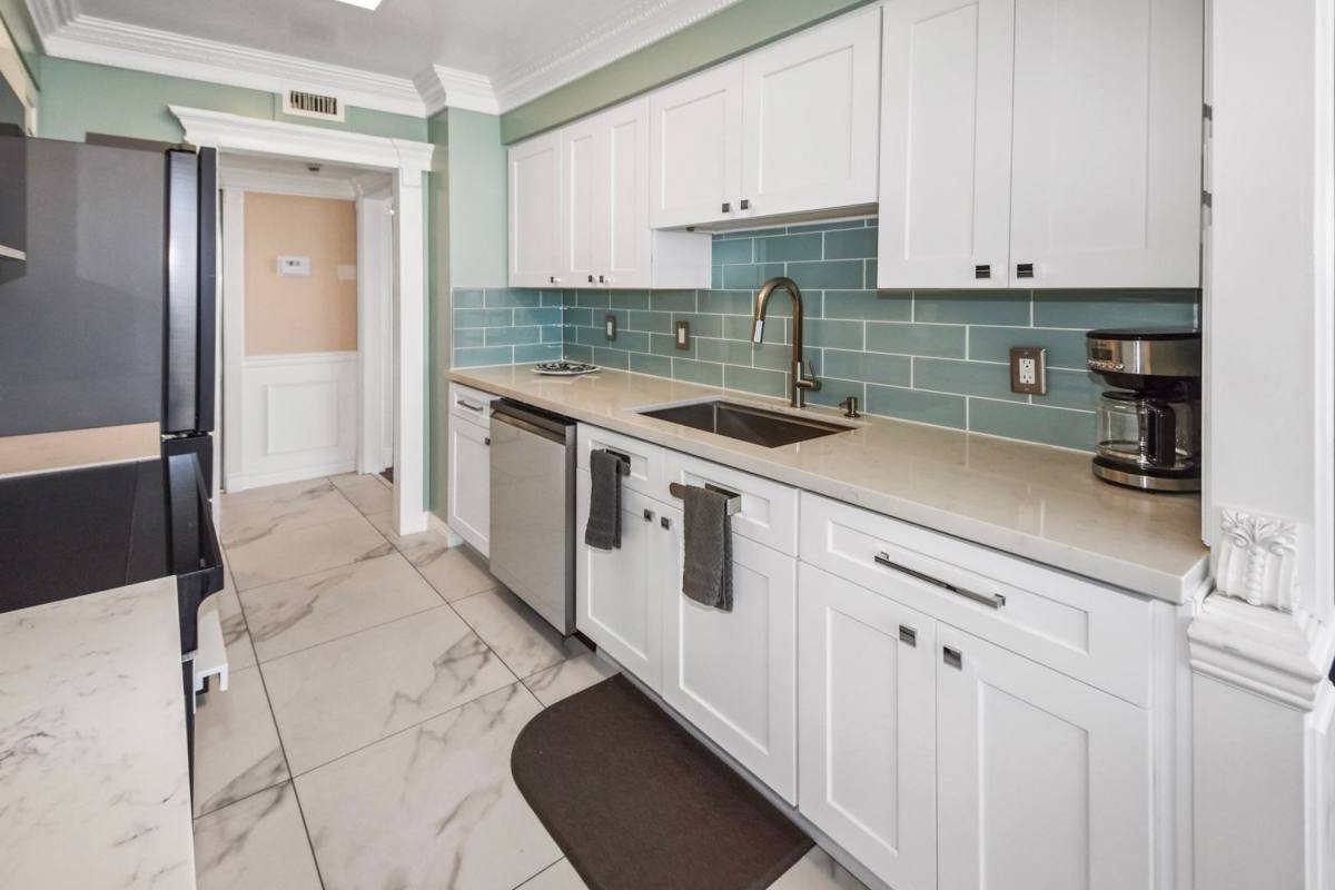 Apartment for rent at 1830 Avenida Del Mundo, Coronado, CA 92118