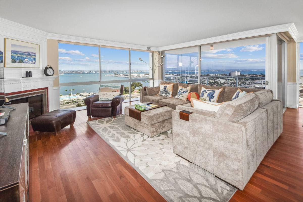 Apartment for rent at 1830 Avenida Del Mundo, Coronado, CA 92118
