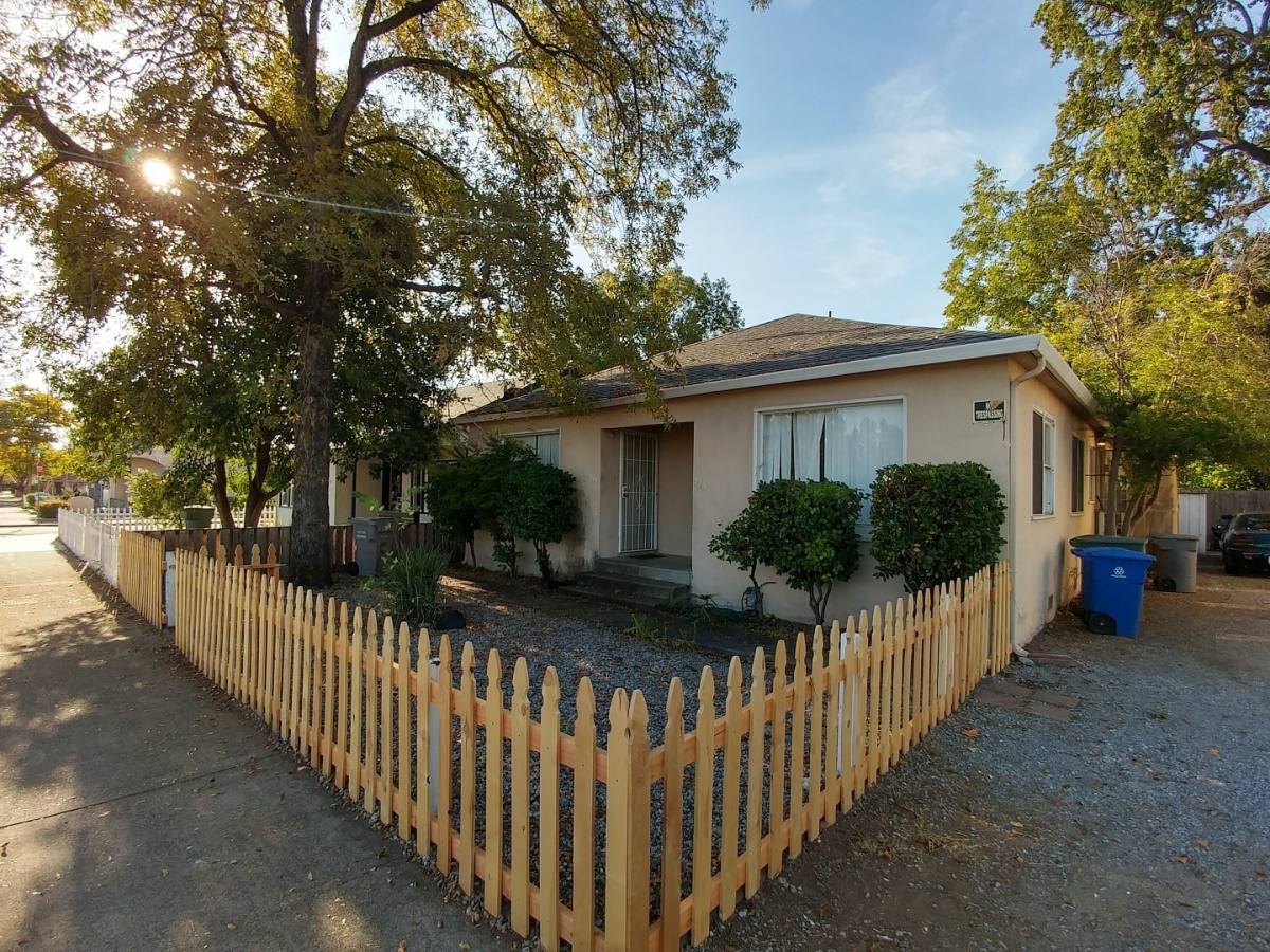 Apartment for rent at 911 Parkview, Redding, CA 96002