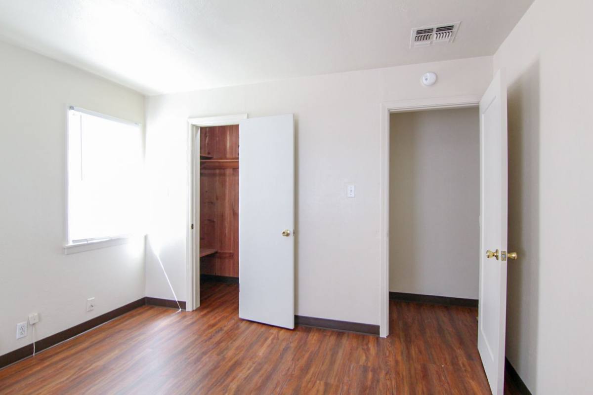 Apartment for rent at 911 Parkview, Redding, CA 96002