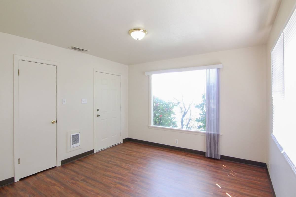 Apartment for rent at 911 Parkview, Redding, CA 96002