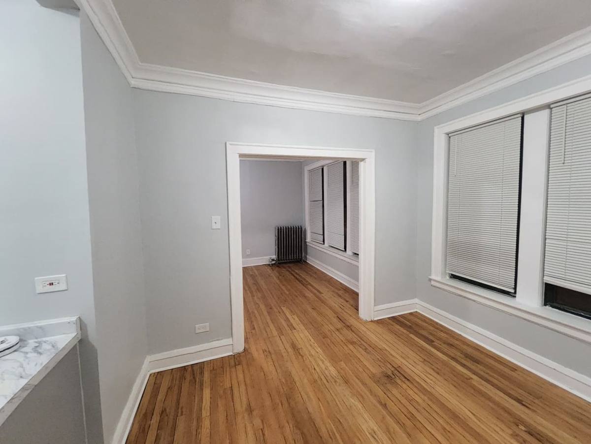 Apartment for rent at 7201-09 S Constance Ave, Chicago, IL 60649
