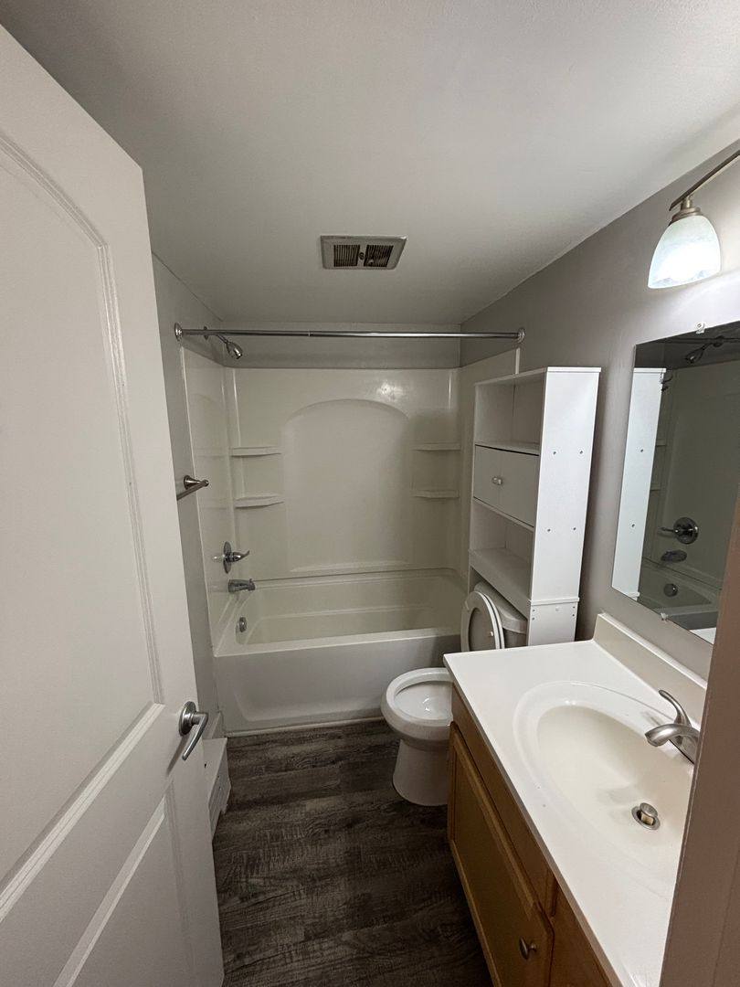 Apartment for rent at 335 E Saint Joseph St, Lansing, MI 48933