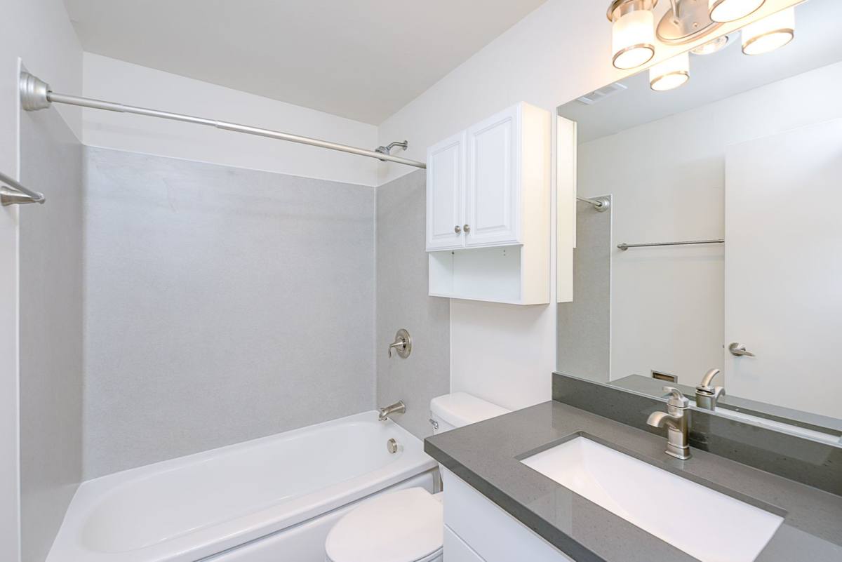 Apartment for rent at 909 6th Ave N, Seattle, WA 98109
