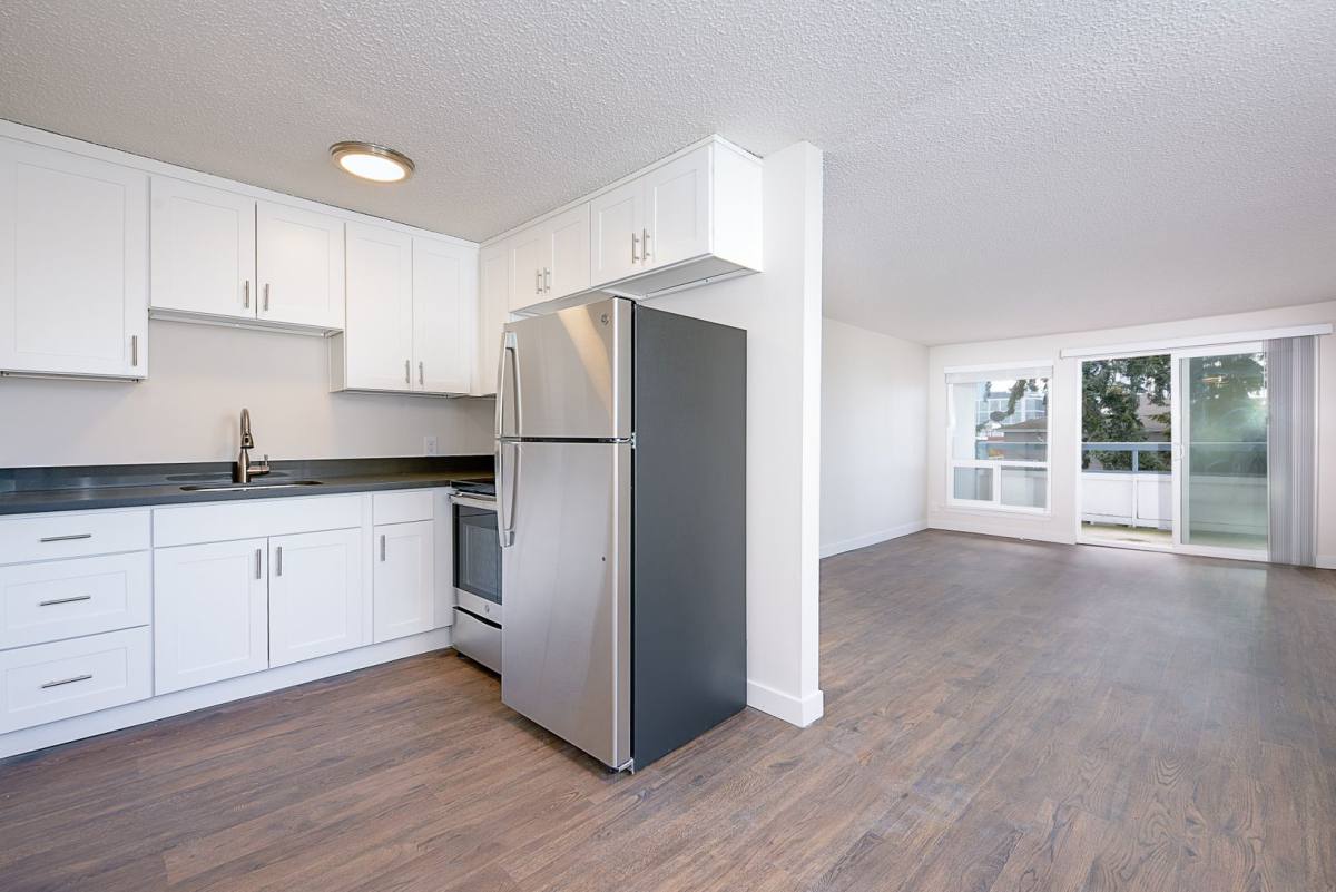 Apartment for rent at 909 6th Ave N, Seattle, WA 98109