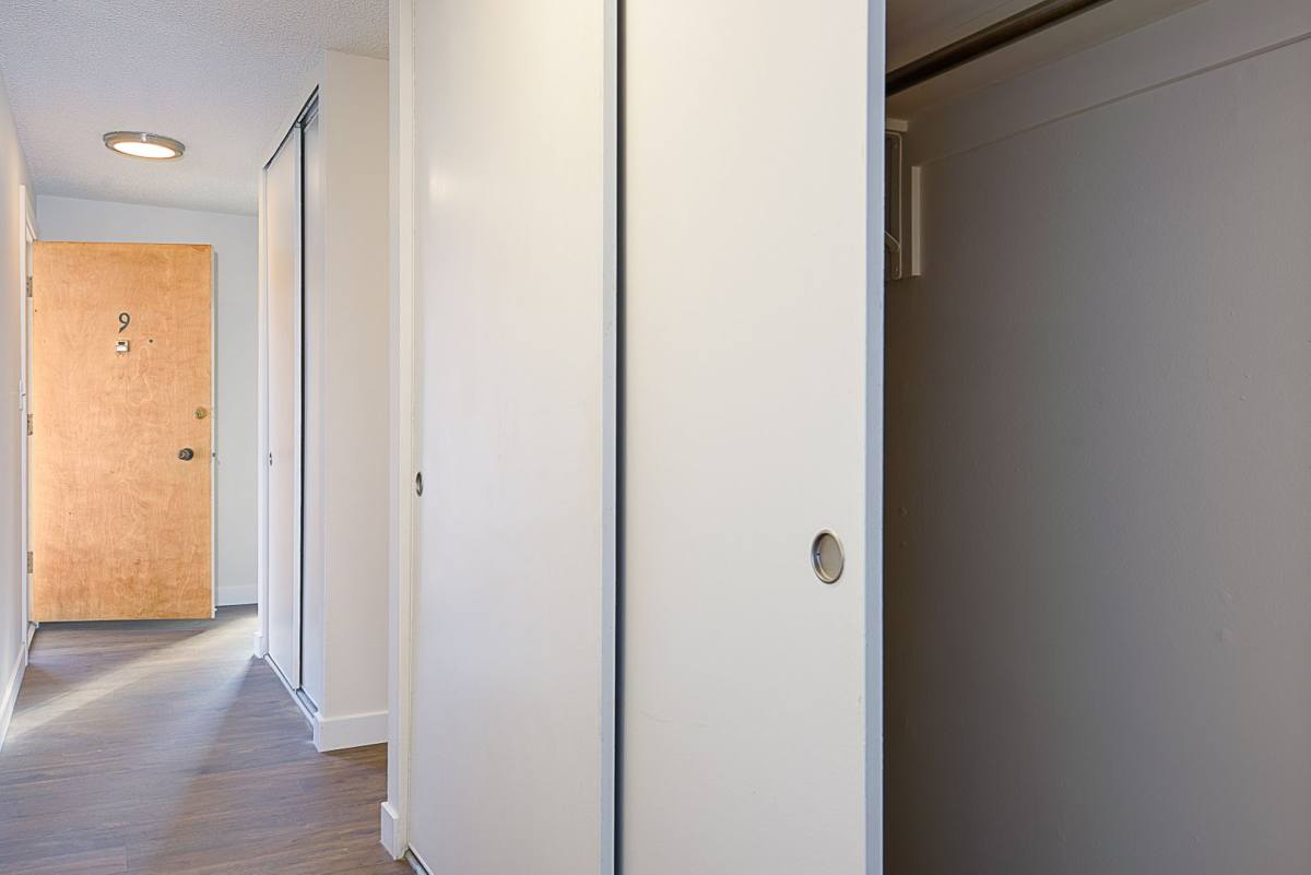 Apartment for rent at 909 6th Ave N, Seattle, WA 98109