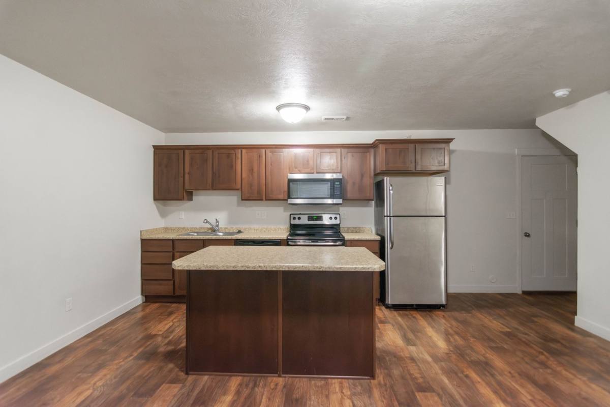 Apartment for rent at 726 E 125 N, Vineyard, UT 84059
