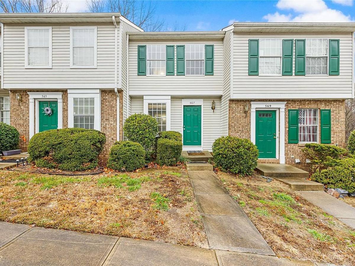 Apartment for rent at 529 Lex Dr, Charlotte, NC 28262