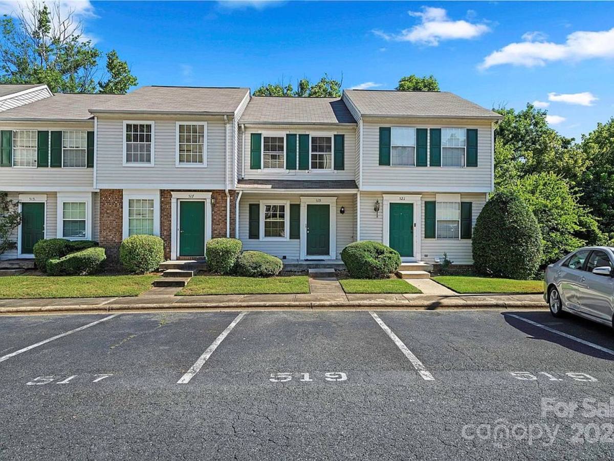 Apartment for rent at 529 Lex Dr, Charlotte, NC 28262
