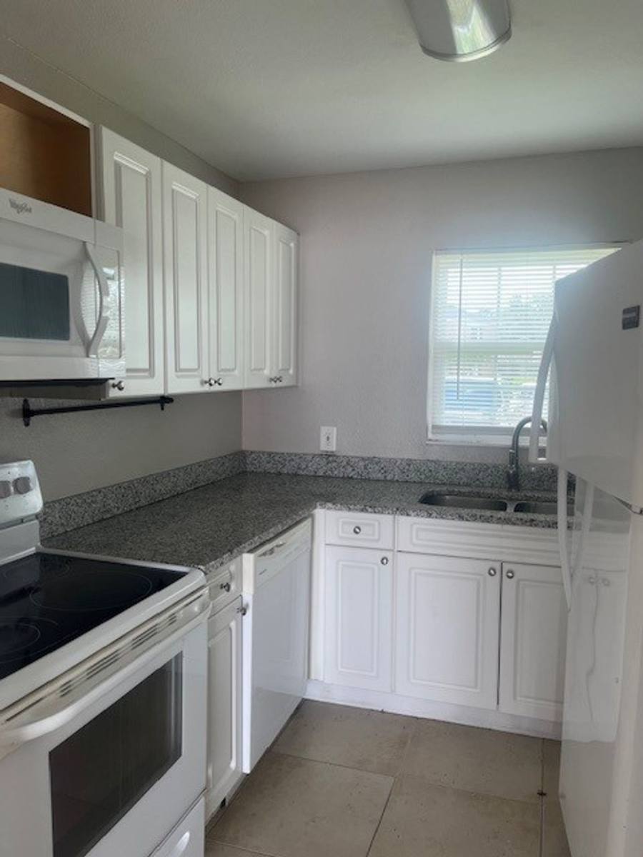 Apartment for rent at 2539 Cedar Cypress Court, Tampa, FL 33618