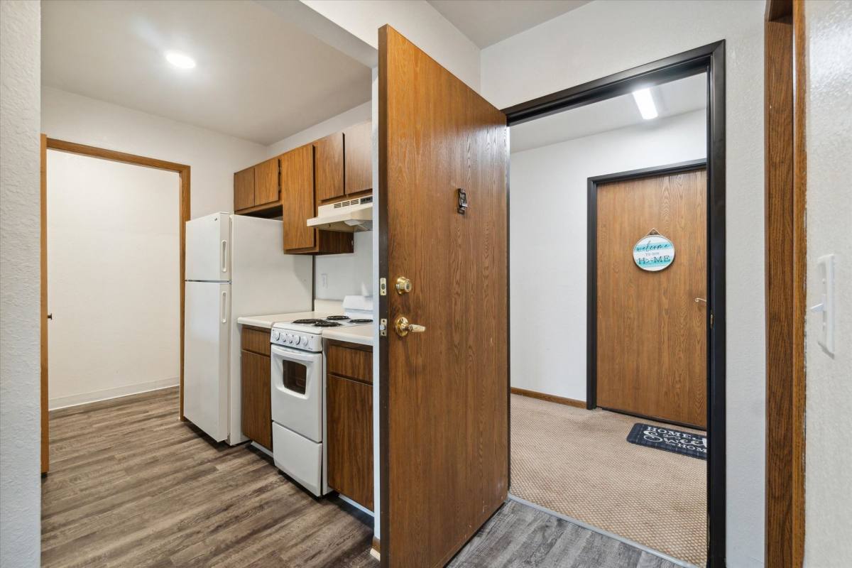 Apartment for rent at 140 W N St, Pewamo, MI 48873