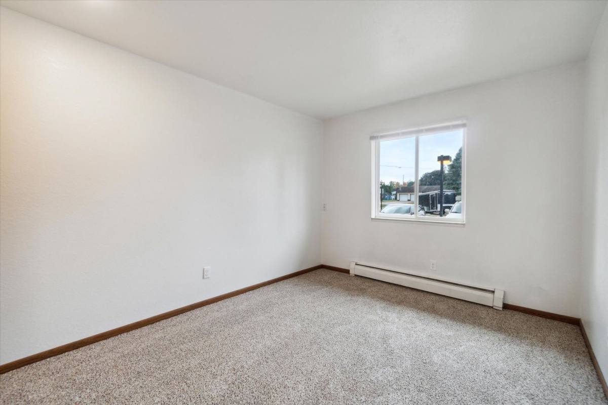 Apartment for rent at 140 W N St, Pewamo, MI 48873